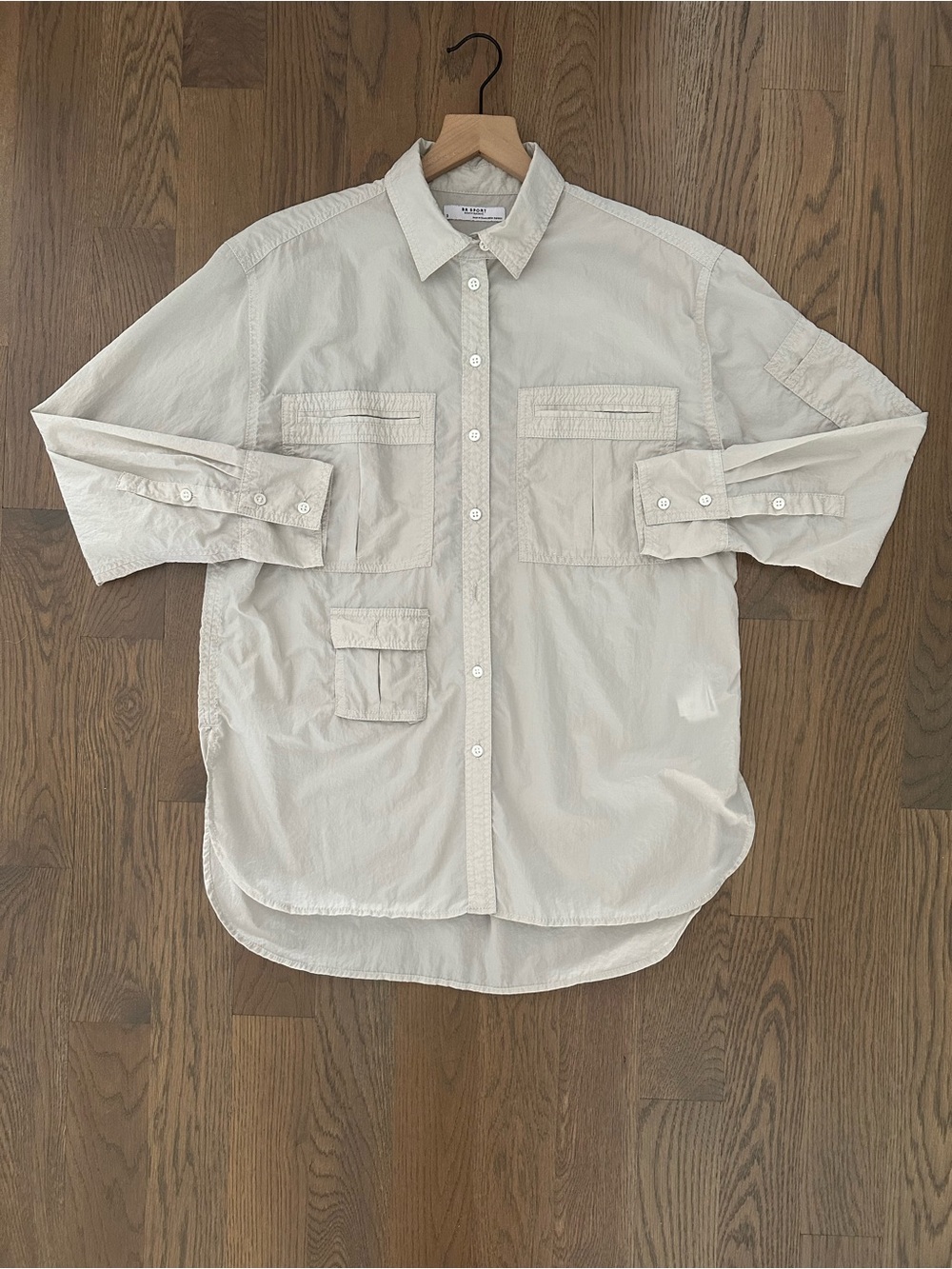Banana Republic Sport Lighweight Nylon Safari Button Front Shirt in Beige Small